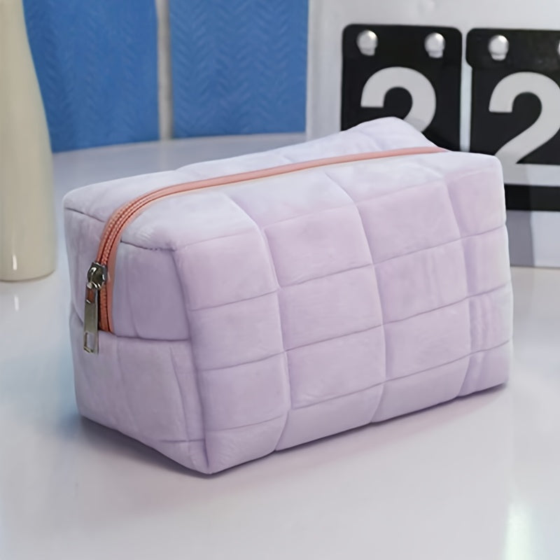 A Cosmetic Storage Bag, Designed with a Chic And Minimalist Style, Perfect for Students And Women for Travel Storage, Makeup Bags, Vacation Organizers, And Large-Capacity Cosmetic Cases. It Is Suitable for Lipsticks, Brushes, Skincare Products, Phones,