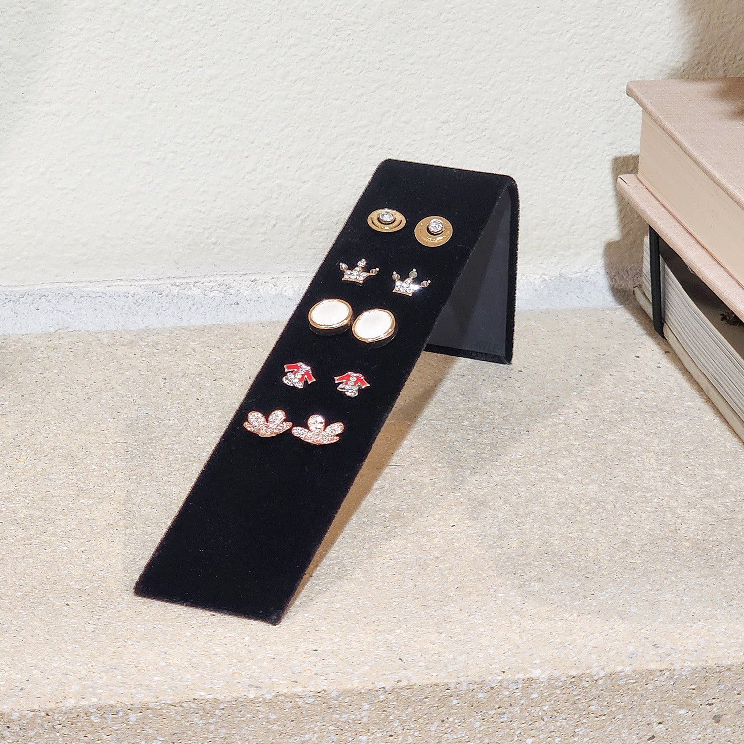 #238 Earring Display Ramp